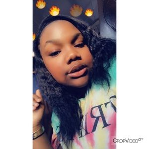 Meet your Posher, Laila